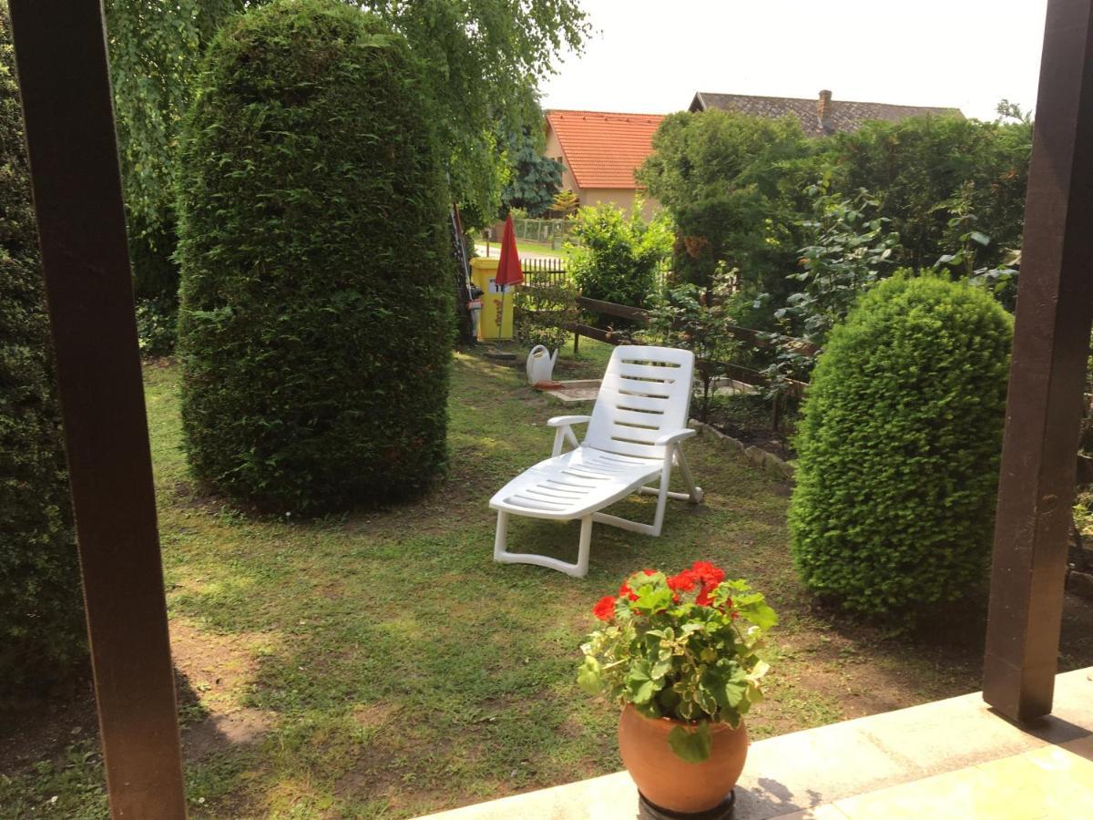 Rozsa Nyaralohaz Villa Balatonboglár Екстериор снимка