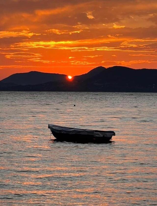 Rozsa Nyaralohaz Villa Balatonboglár Екстериор снимка